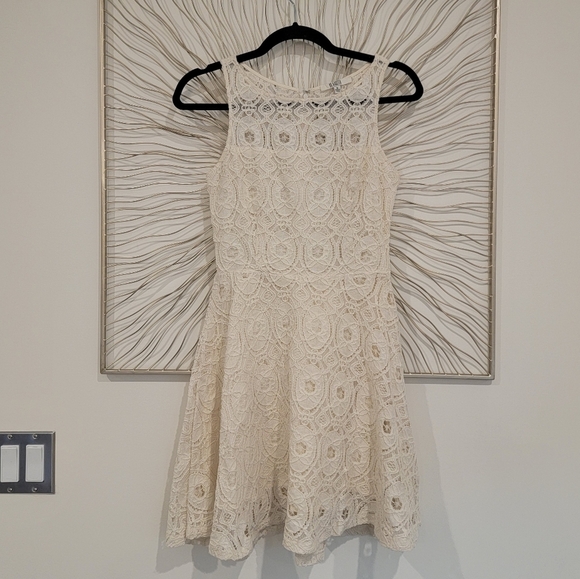 BB Dakota Fit and Flare Lace Crochet Sleeveless Mini Skater Dress Ivory Size 0 - Picture 6 of 14